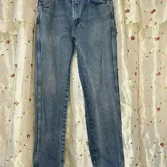 Wrangler Rustler Men’s Relaxed Fit‎ Jeans 31x32 Blue Denim USA Style - Picture 1 of 3
